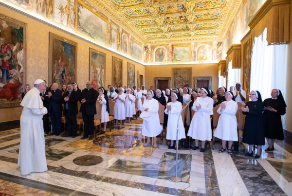 SS Papa Francisco recibe a las Teatinas